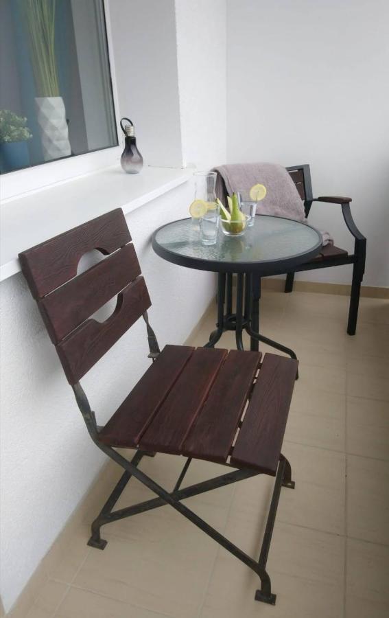 Quadratum Apartment By Noclegi Renters Gdansk Exterior photo
